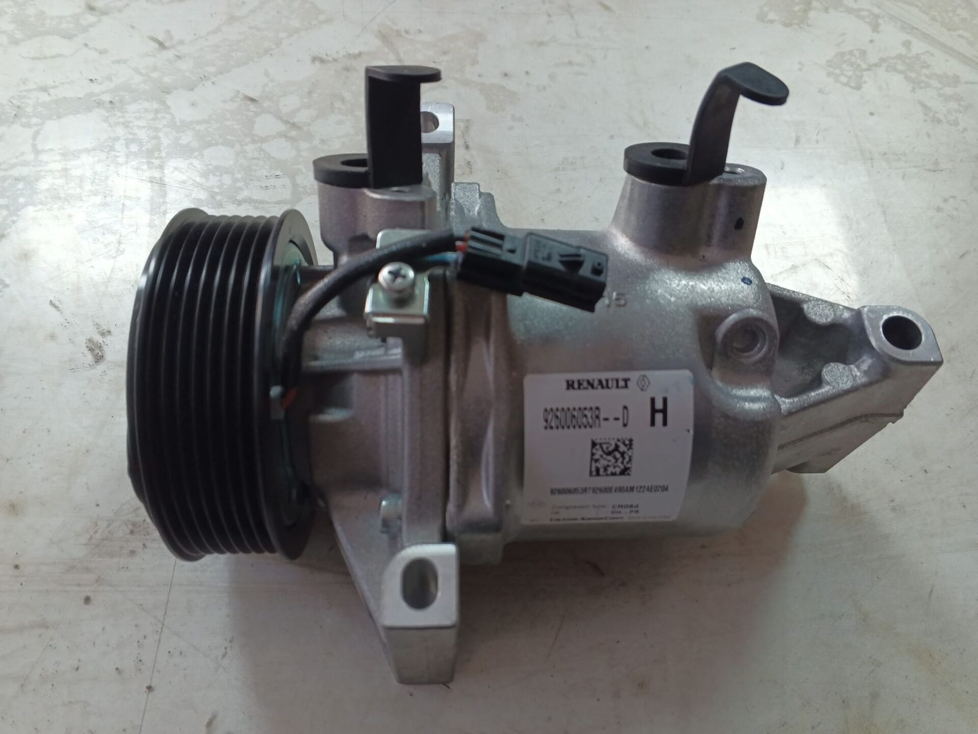 Dacia Duster Klima Kompresörü - 926006053R - Mais