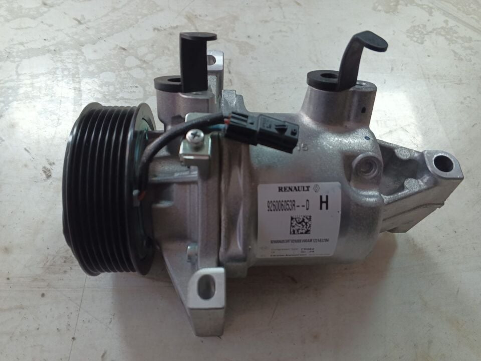 Dacia Duster Klima Kompresörü - 926006053R - Mais