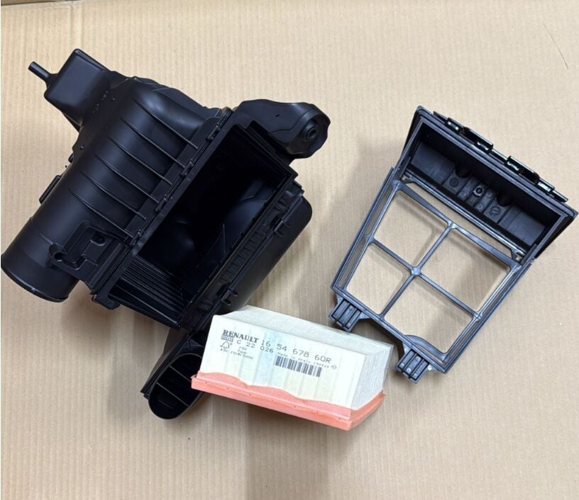 Renault Megane 4-IV Hava Filtre Kutusu 165006427R - 165008006R - Mais