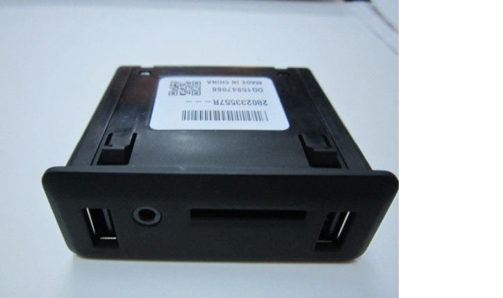 Renault Megane 4 USB AUX SD Aksesuar Prizi - 280233557R - Orjinal Yedek Parça