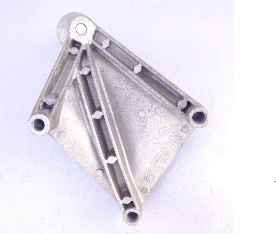 Renault Laguna 2 - II (F4R - F4P) Sol Şanzıman Üst Kulağı Alümünyum - 8200000023