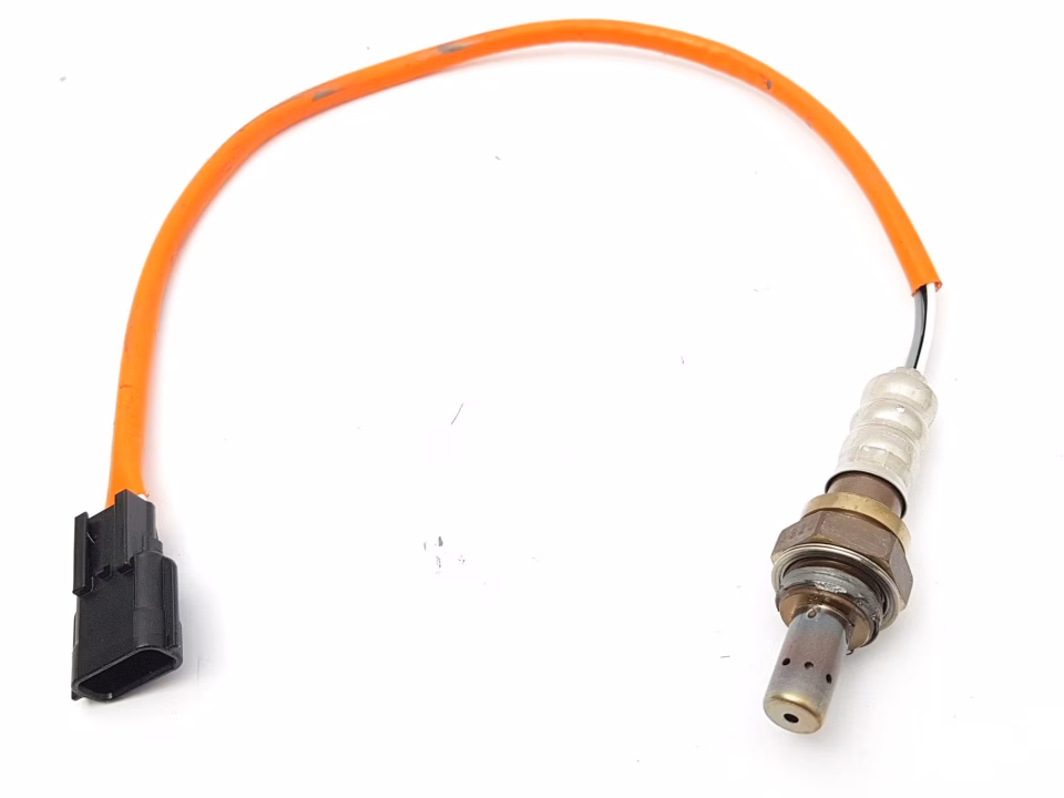 Renault Captur I - 1 / Clio IV - 4 / Clio III - 3 / Megane III - 3 / Fluence / Scenic III - 3 / Laguna III - 3 - Oksijen Sondası - 8200632270