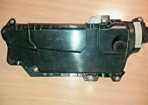 Renault Master III - 3 - Üst Külbütör Kapağı 2.3 Dci M9T (2010-2020) - 8200805844