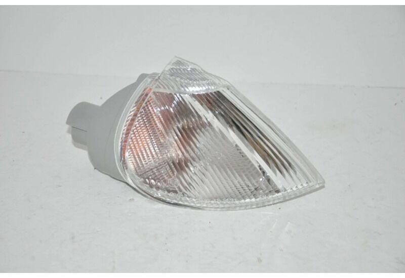 Renault Laguna 1 - I (1994-1998) Ön Sağ Sinyal Lambası - 7711130006