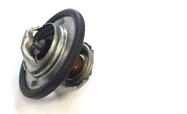 Renault Megane 2 - II - Termostat - (1.4 - 1.6 - K7J-K7M-K4J-K4M) - 8200772985 - 7700872554 - Vernet