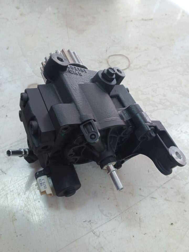 Renault Megane III Mazot Pompası (1.5Dci-K9K) 167003669R - 167008557R - Mais