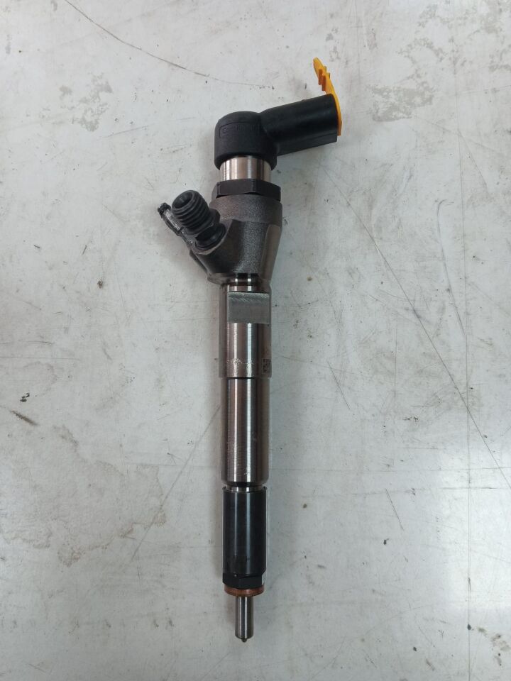 Renault Megane 3 - III / Fluence / Megane 4 - IV (1.5 Dci K9K) Enjektör - 166006226R - 166006212R - Mais