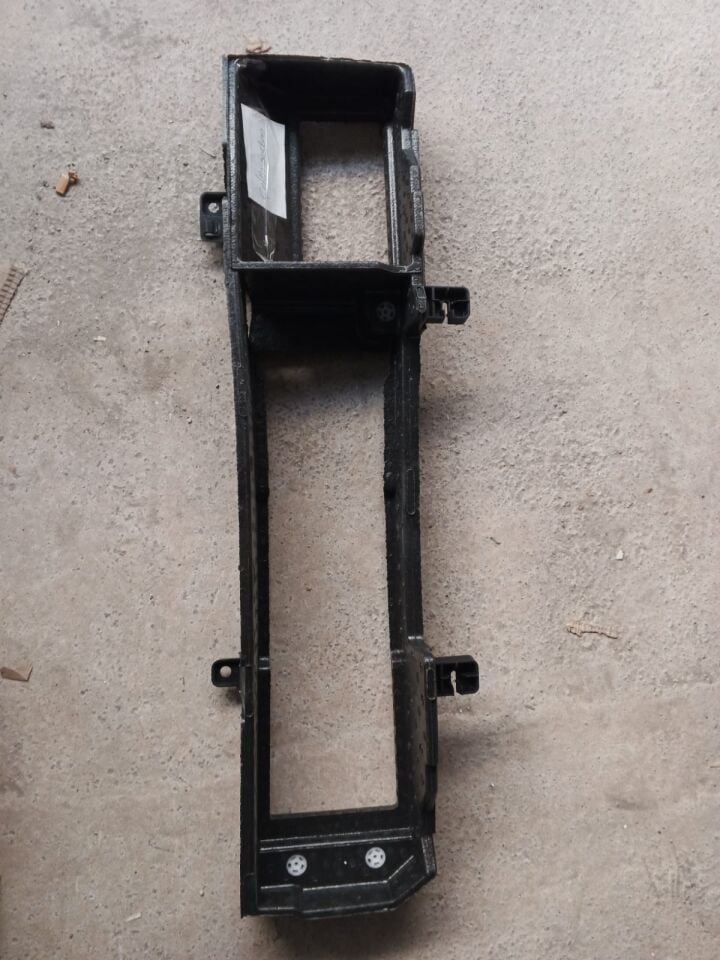 Renault Clio 5-V Ön Tampon Hava Yönlendirici (Köpük) - 626539499R - Renault Mais