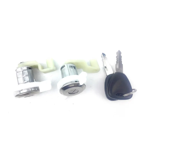 Renault Clio 2 - II Kapı Şifre Takımı Ön - 7701471311 - İthal