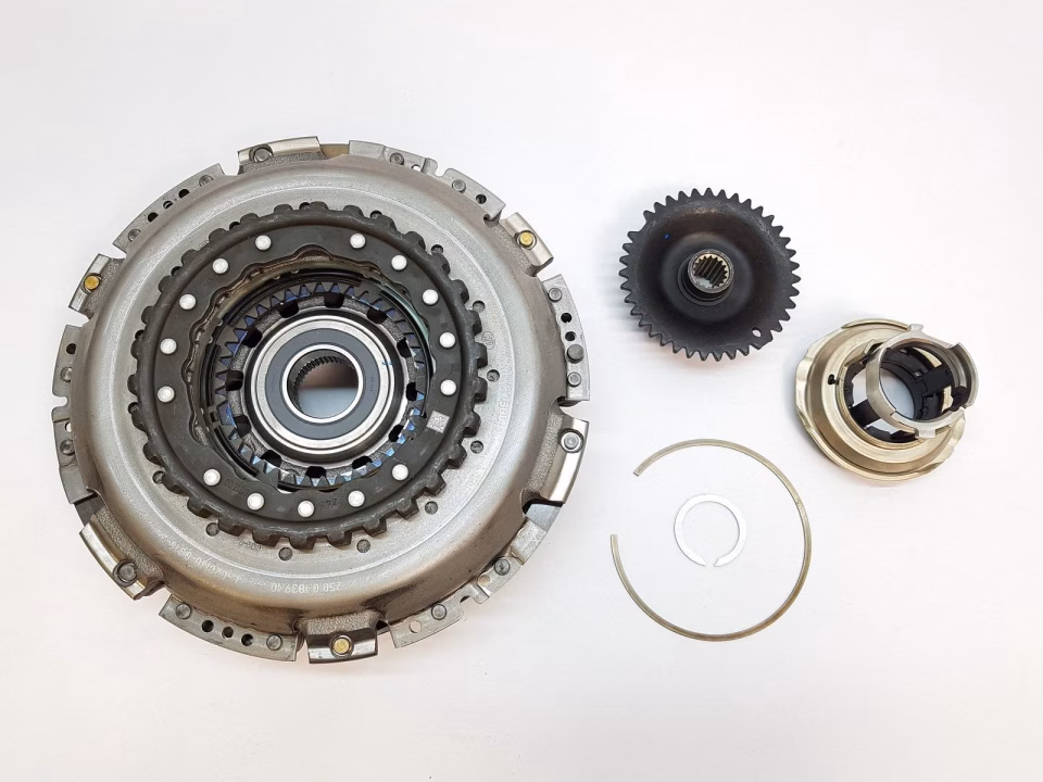 Renault Latitude / Laguna 3 - III / Captur / Clio 4 - IV - 5 - IV / Fluence / Megane 3 - III - 4 - IV / Talisman / Scenic 3 - III / Dacia Duster EDC Debriyaj Seti Baskı + Balata + Bilya + Çatal Komple / Kavrama (Otomatik) - 302054315R - 302057266R