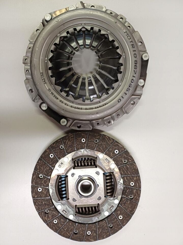 Renault Symbol / Kangoo / Laguna / Tahalia / Scenic / Captur / Clio / Megane / Fluence / Dacia Duster / Lodgy / Dokker / Sandero / Logan Baskı Balata (Debriyaj Seti) - 302058324R - 7701478779 - 7701478799 - 302050308R