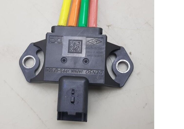 Renault Megane 4 - IV (1.5 Dci K9K Adblue) Turbo Isı Sıcaklık Kaptörü (Çoklu Sensör) - 226582354R