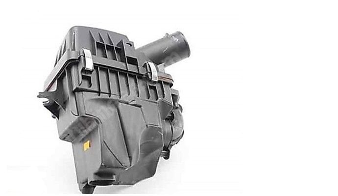 Renault Clio 5 - V (1.3 TCE H5H) Hava Filitre Kutusu Komple - 165004357R